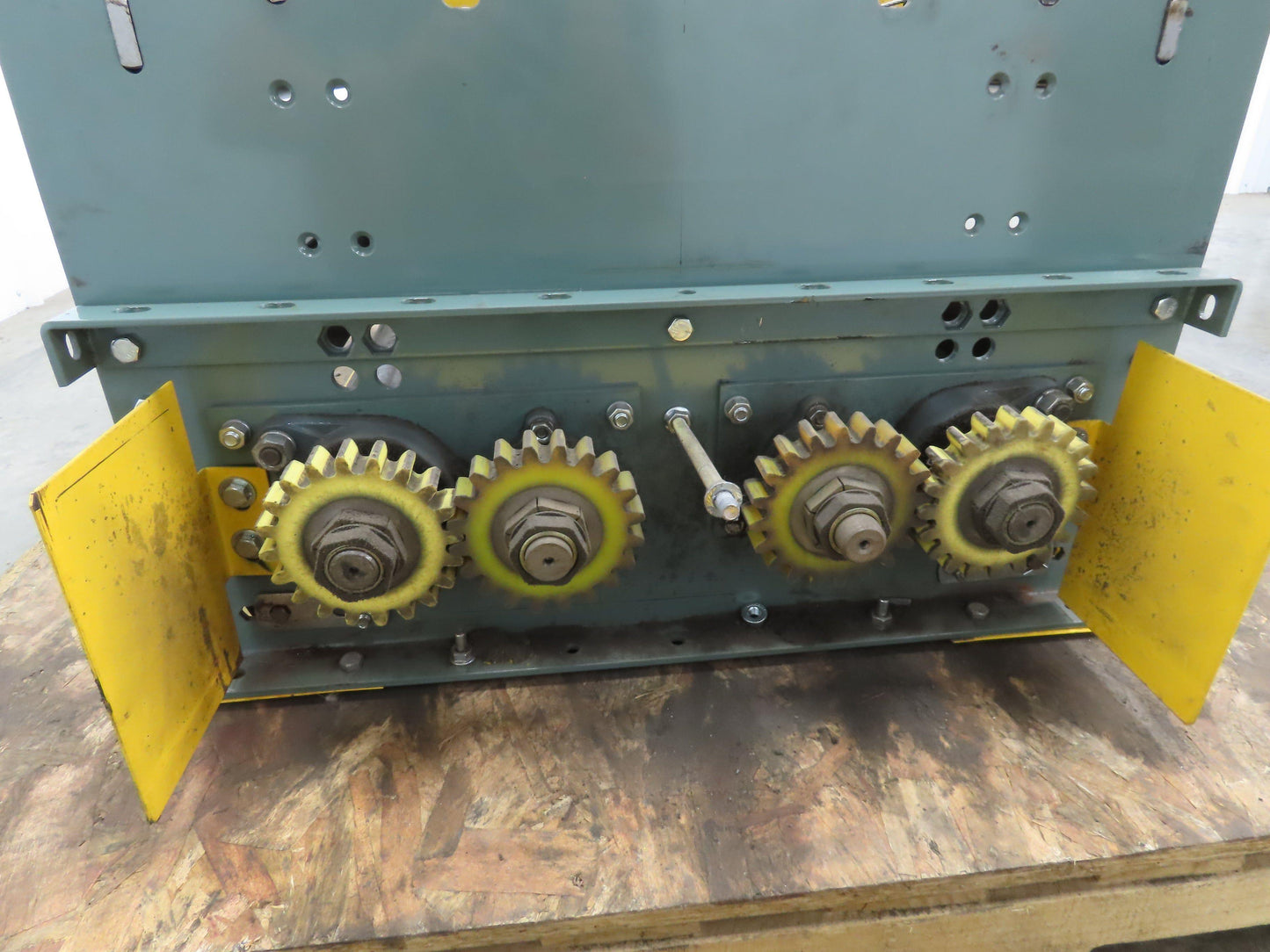 Hytrol Prosort 36" Conveyor Pivot Wheel Diverter Pneumatic 2-Way Transfer Sorter