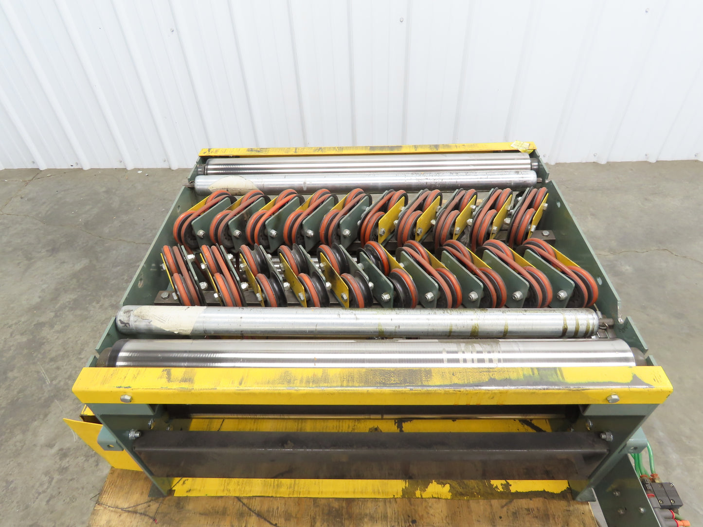 Hytrol Prosort 36" Conveyor Pivot Wheel Diverter Pneumatic 2-Way Transfer Sorter