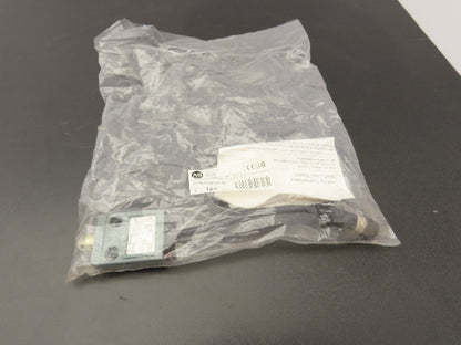 Allen Bradley 802B-CSADXSLR4 Compact Limit Switch Roller 125vAC 3A 5mm