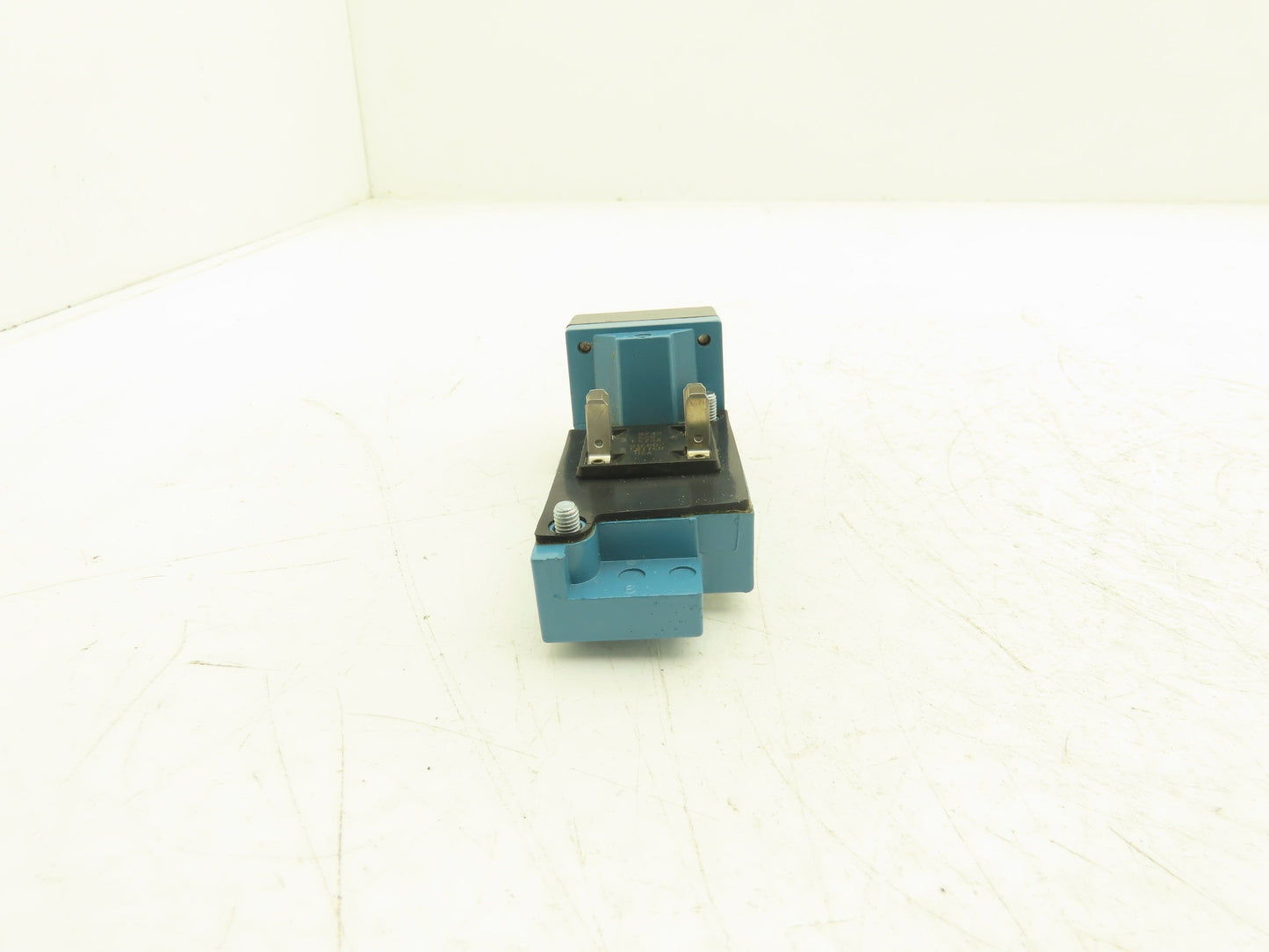 Honeywell LSZ7C1A Micro Limit Switch Heavy Duty 600vAC 10A NEMA A600