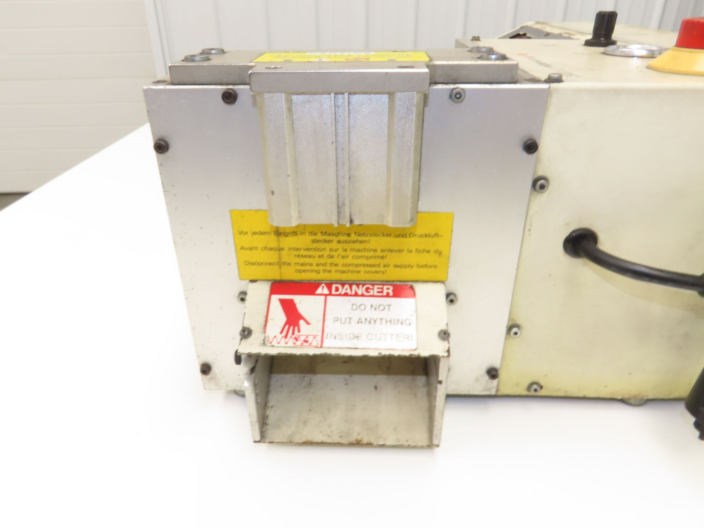 Schleuniger OC-3950 OmniCut Automatic Cutting Machine Wire Cable Fiber Optic