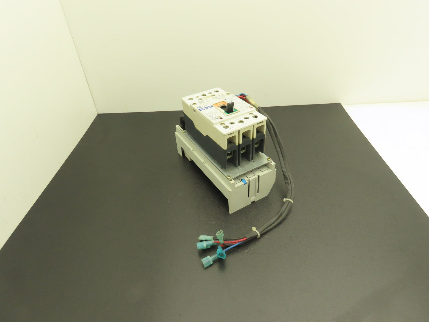 Allen Bradley 140MH8PD10MTXT Rail Mount Motor Circuit Breaker 100A 600V 3 Pole