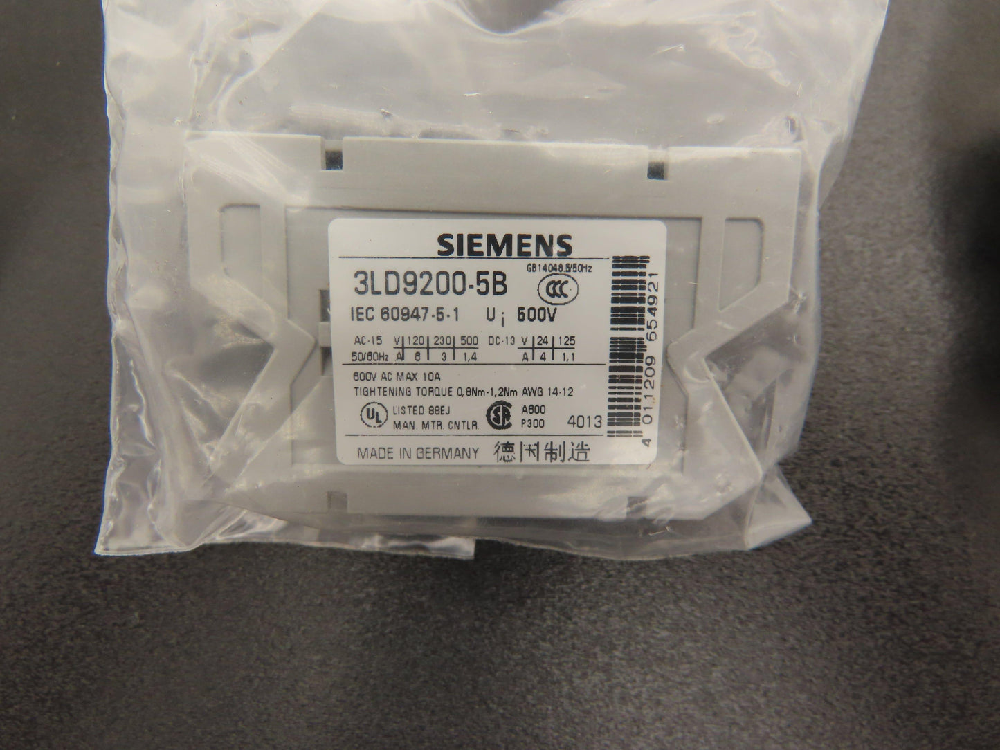 Siemens 3LD9200-5B Auxiliary Switch 600v 10A Lot of 7