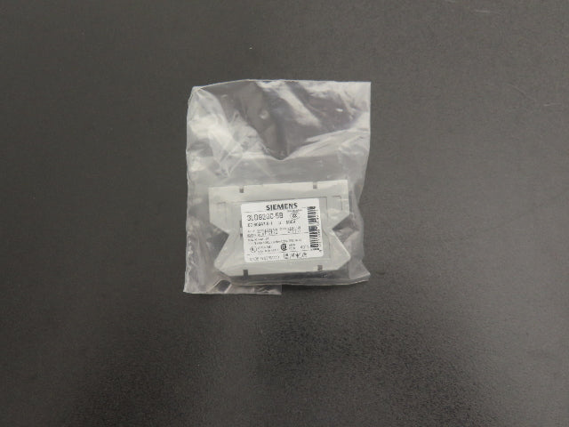 Siemens 3LD9200-5B Auxiliary Switch 600v 10A Lot of 7