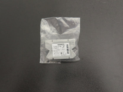 Siemens 3LD9200-5B Auxiliary Switch 600v 10A Lot of 7