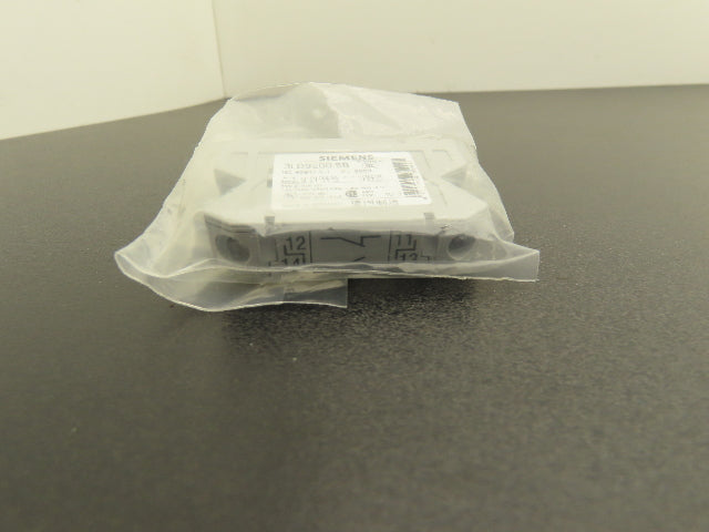 Siemens 3LD9200-5B Auxiliary Switch 600v 10A Lot of 7