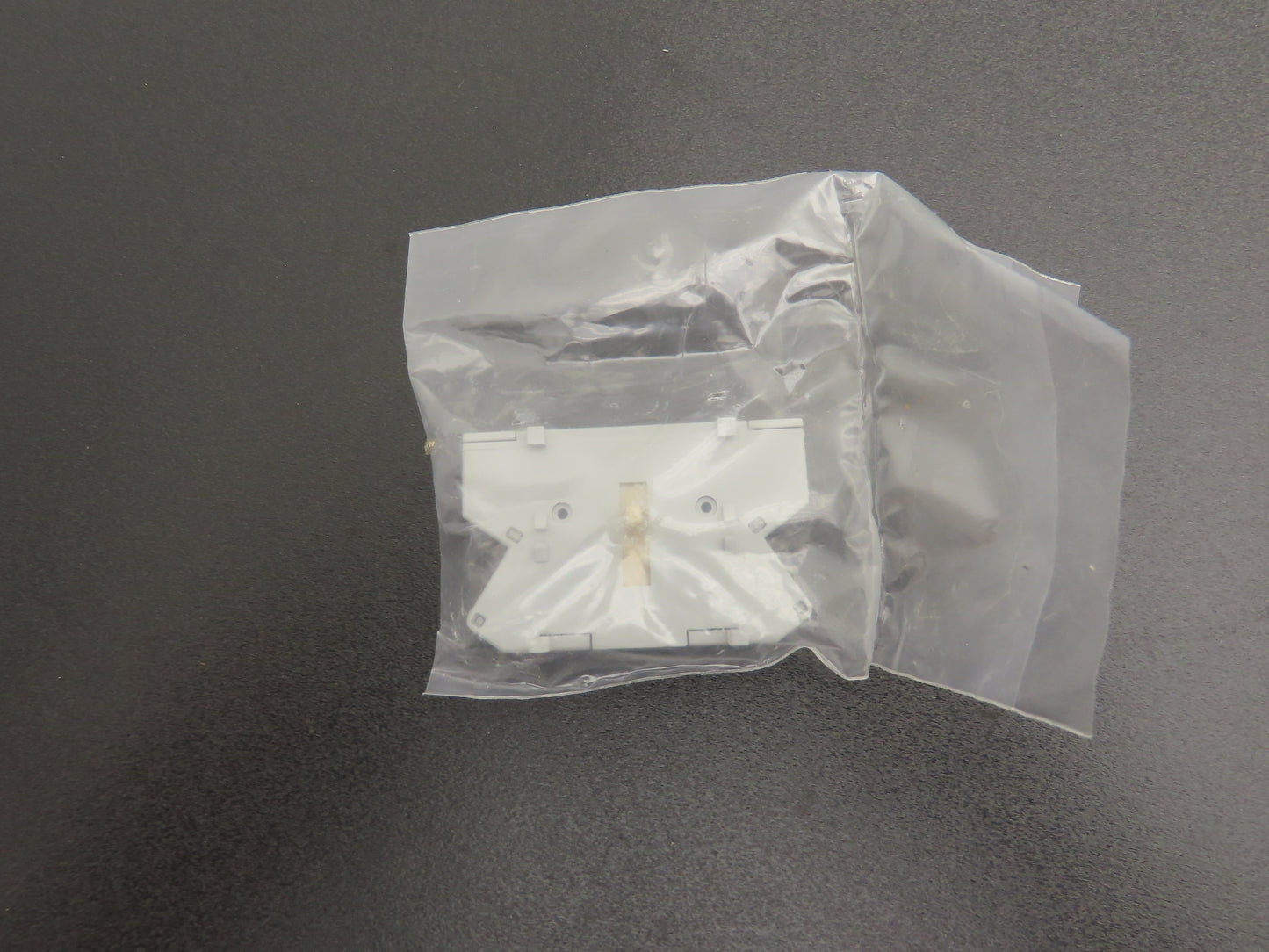 Siemens 3LD9200-5B Auxiliary Switch 600v 10A Lot of 7