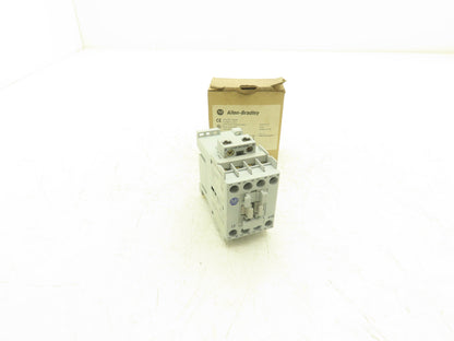 Allen Bradley 700-CF400KD Control Relay 110v 60Hz Coil 600vAC 25A 3Ph 4NO Ser A