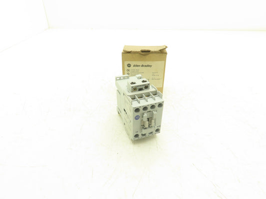 Allen Bradley 700-CF400KD Control Relay 110v 60Hz Coil 600vAC 25A 3Ph 4NO Ser A
