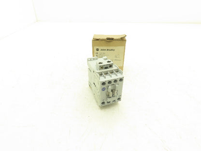 Allen Bradley 700-CF400KD Control Relay 110v 60Hz Coil 600vAC 25A 3Ph 4NO Ser A