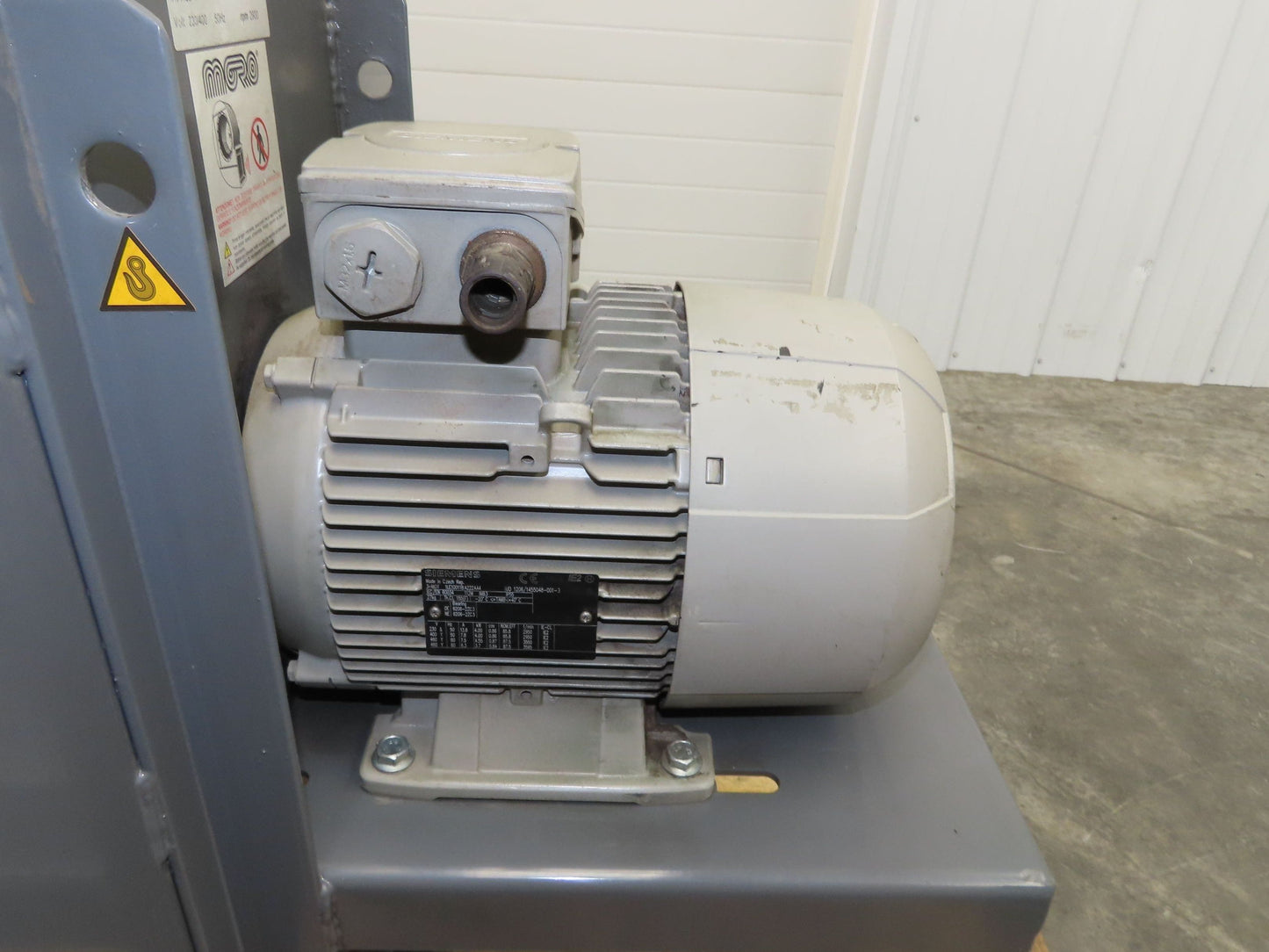 Moro MAR501T3L Backward Incline Blower 4kw Motor 230/460V 3Ph