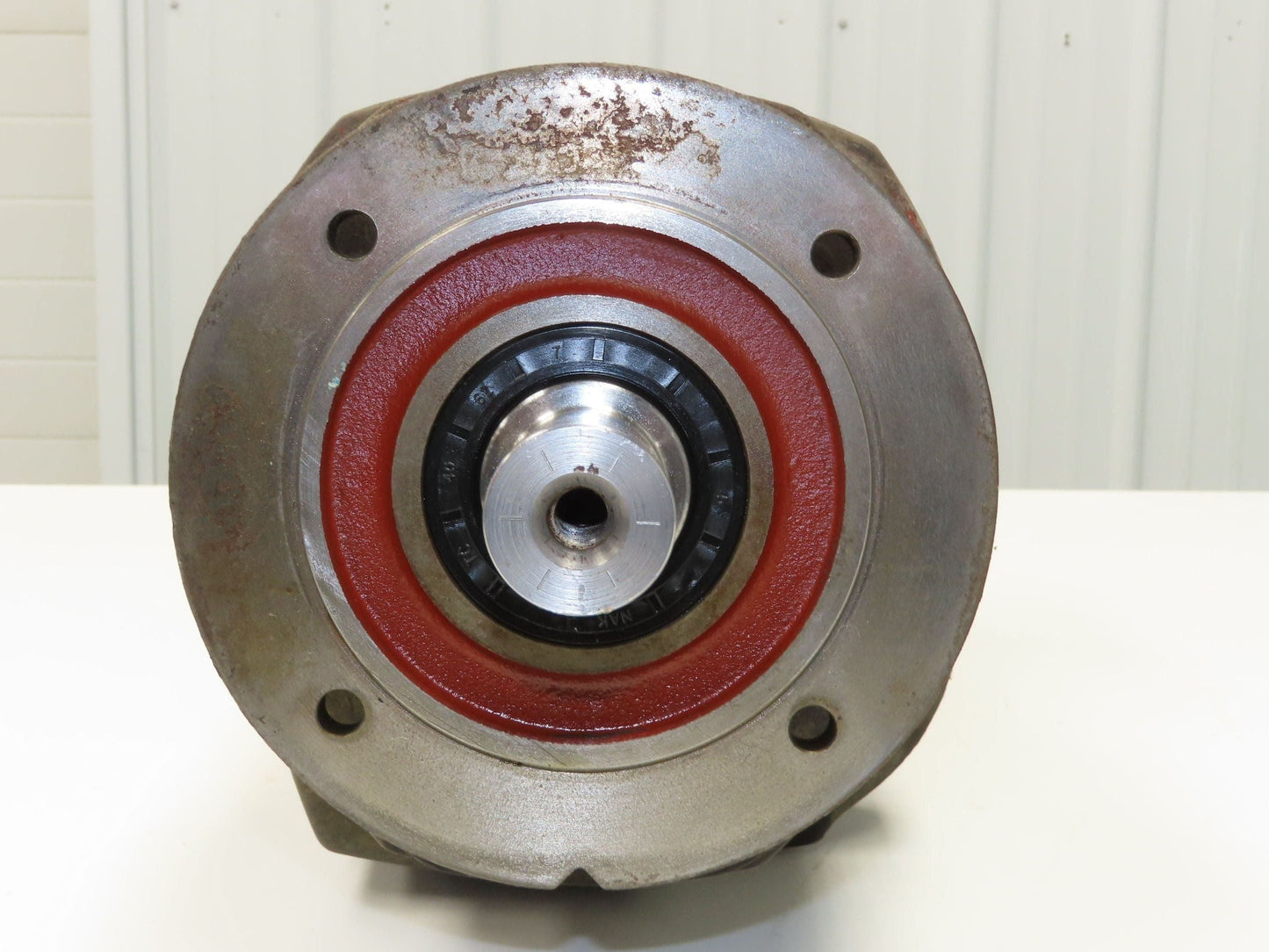 Nordson SCR24B28-WU-DA90LK-H-4G-V1 Inline Gearmotor 91rpm 2.6Kw 230V 3PH IEC 90L