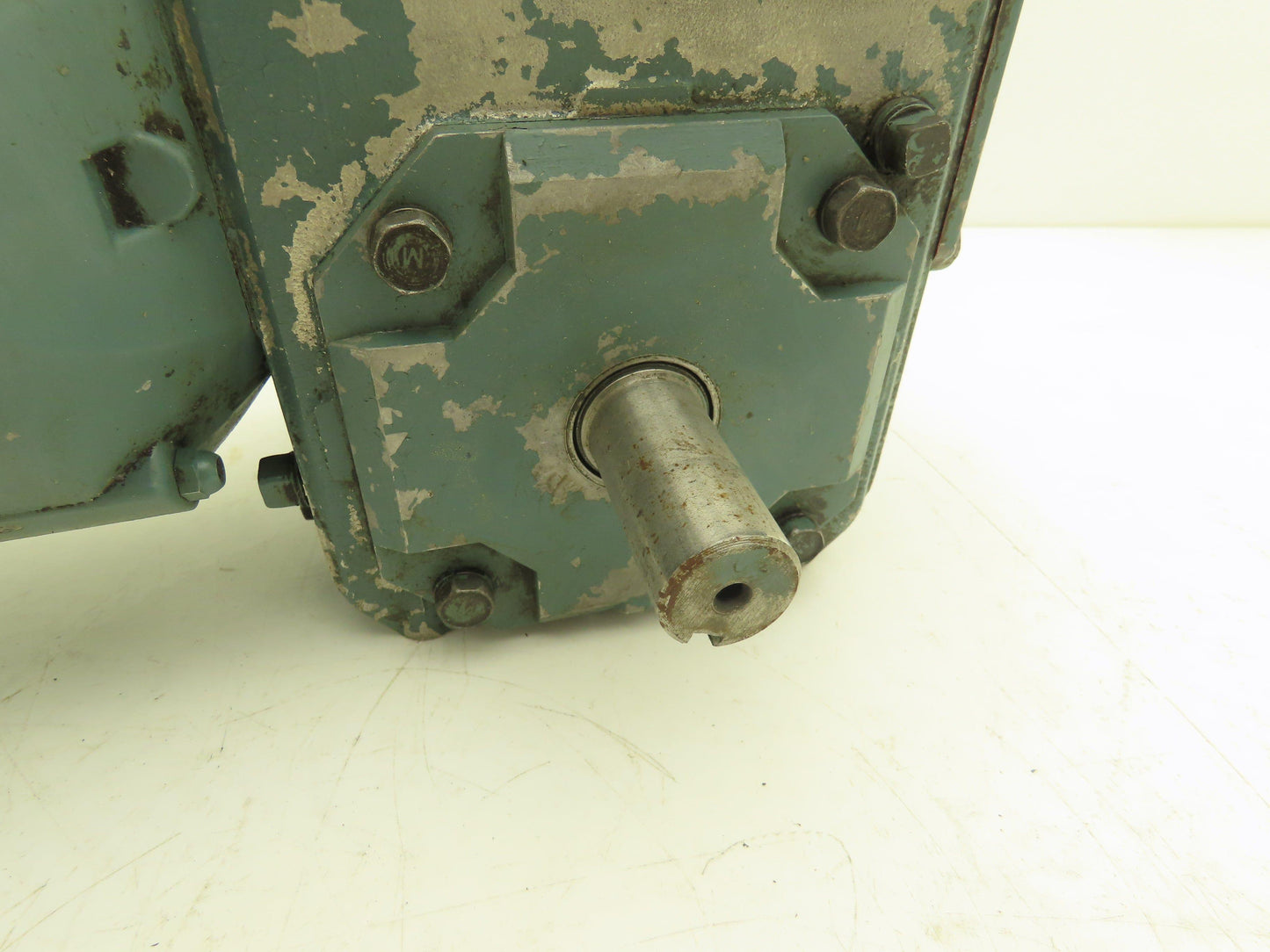 Westinghouse 8A-57047 VK Gearmotor 30:1 Reducer 58rpm 3/4Hp 230/460V VK56W-216R