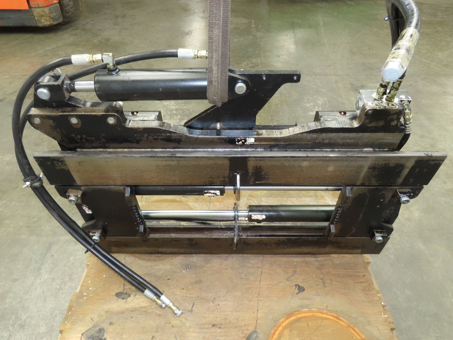 Cascade Forklift Class 3 SideShift Fork Positioner Attachment 20"x 41" W 10000lb