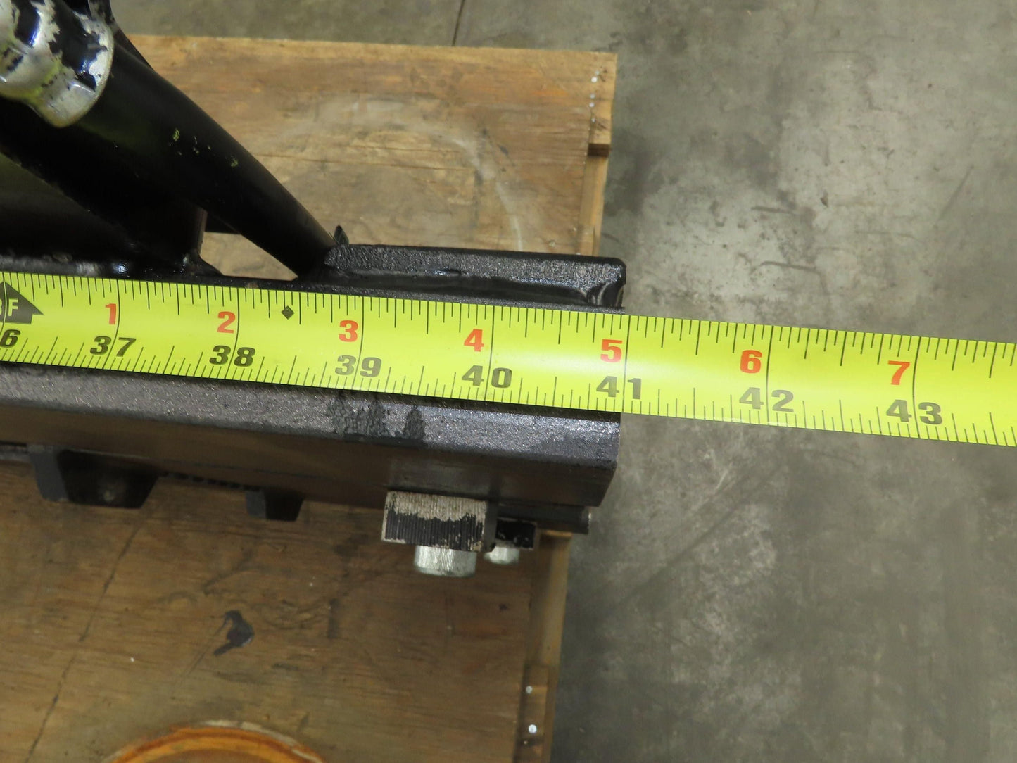 Cascade Forklift Class 3 SideShift Fork Positioner Attachment 20"x 41" W 10000lb