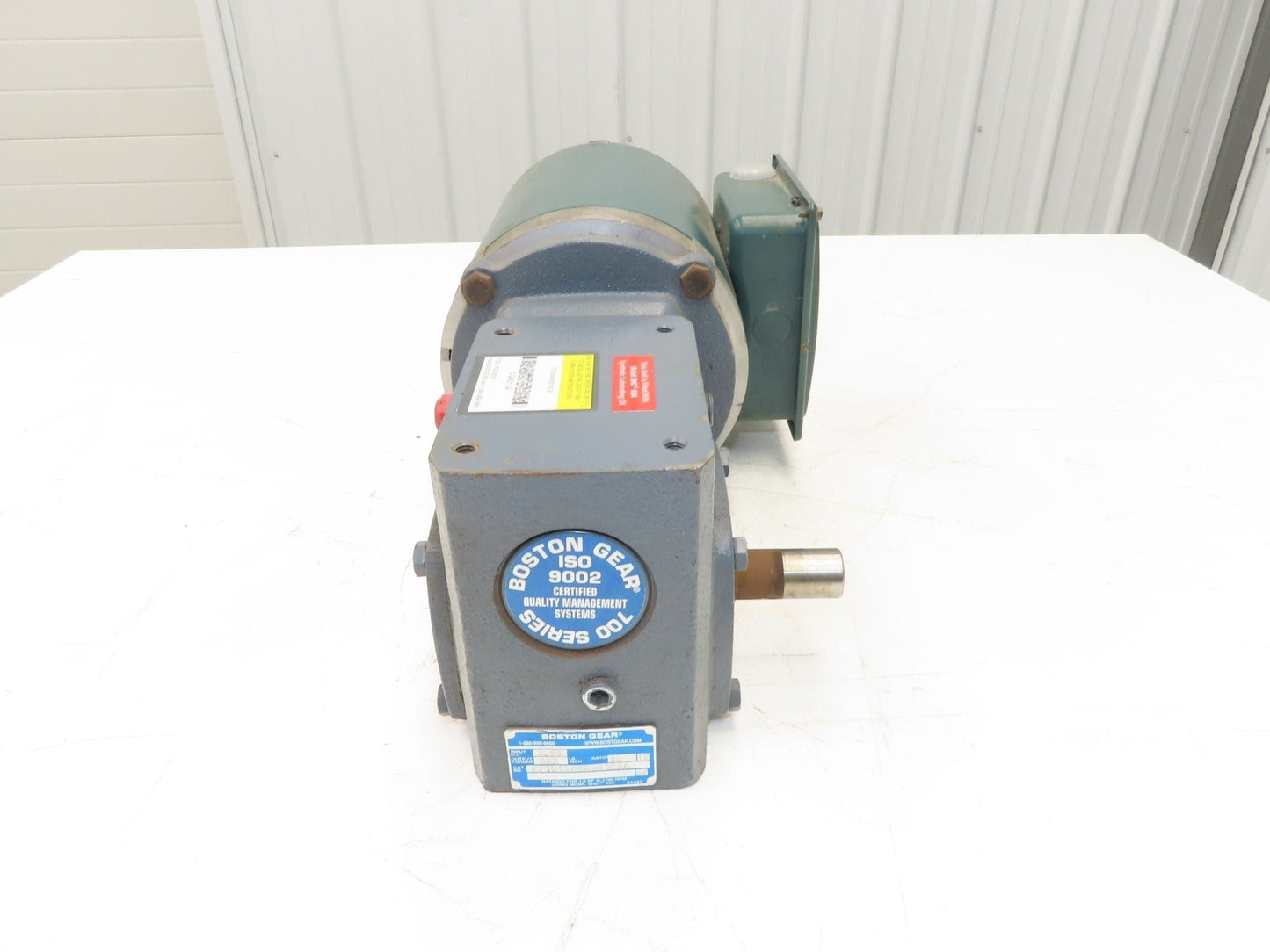 Boston Gear F71815AVB561R0A Gearmotor 15:1 Reducer 116rpm 1/2Hp 230/460V LH 56C