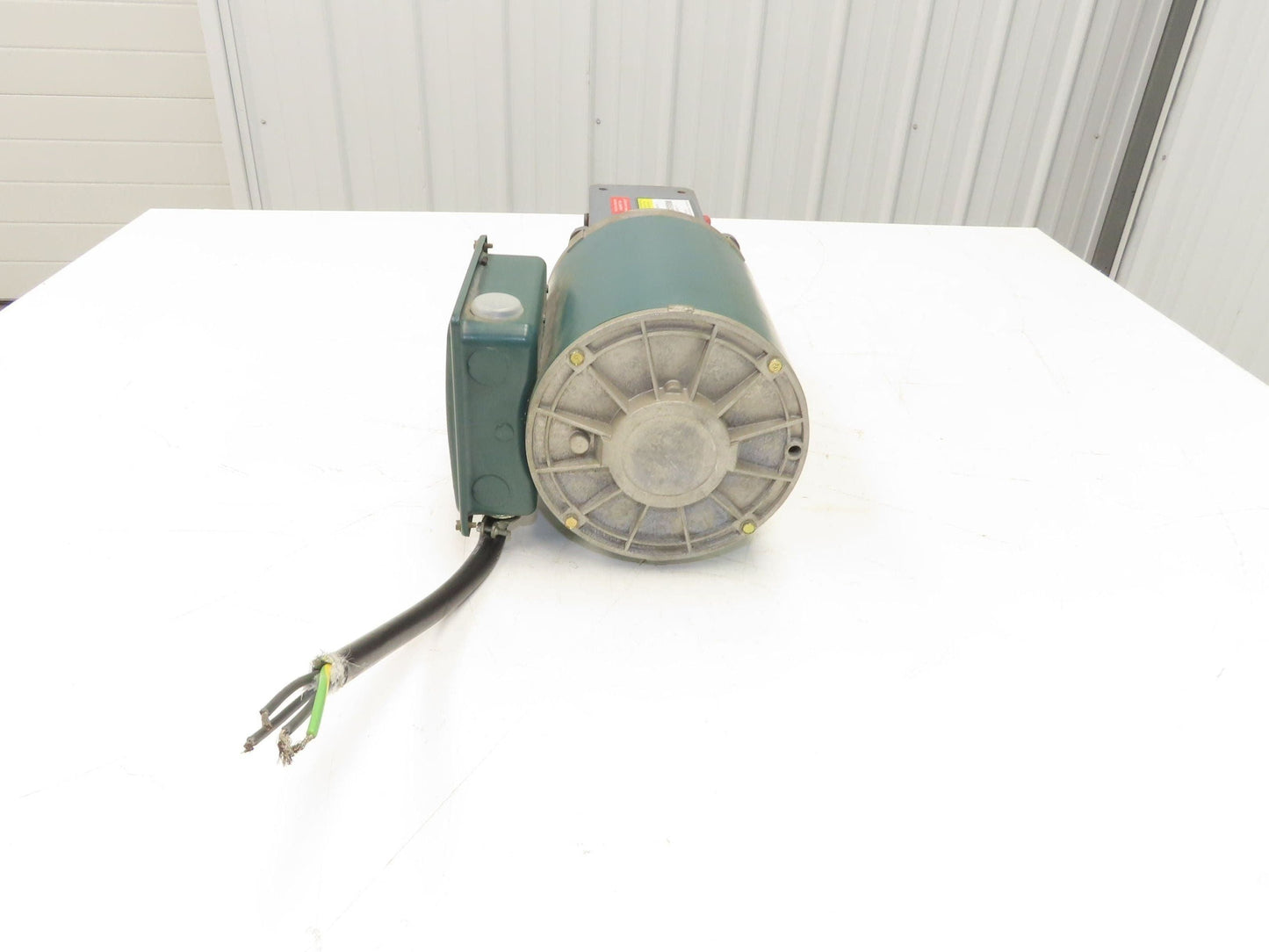 Boston Gear F71815AVB561R0A Gearmotor 15:1 Reducer 116rpm 1/2Hp 230/460V LH 56C