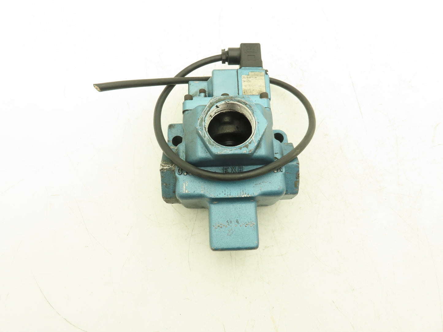 Mac 250B-611JA 3 Way Pneumatic Air Valve Pilot 24VDC 25-150psi