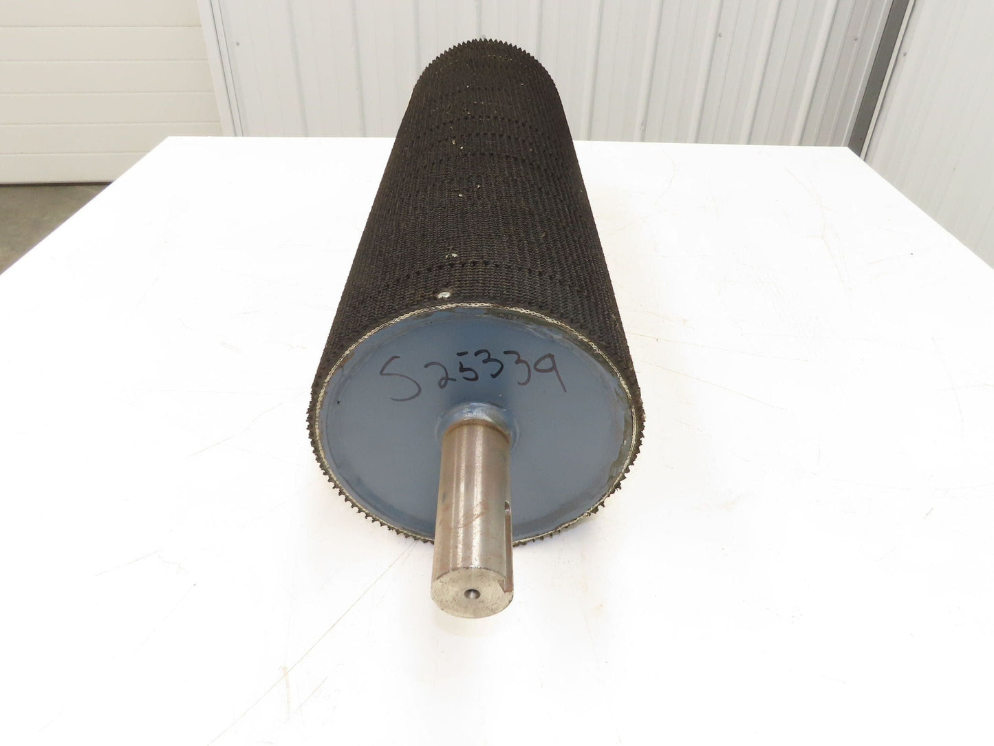 Intelligrated 28" Conveyor Lagged Grip Top Pulley 8"x 26-3/4"W 1-11/16" Shaft
