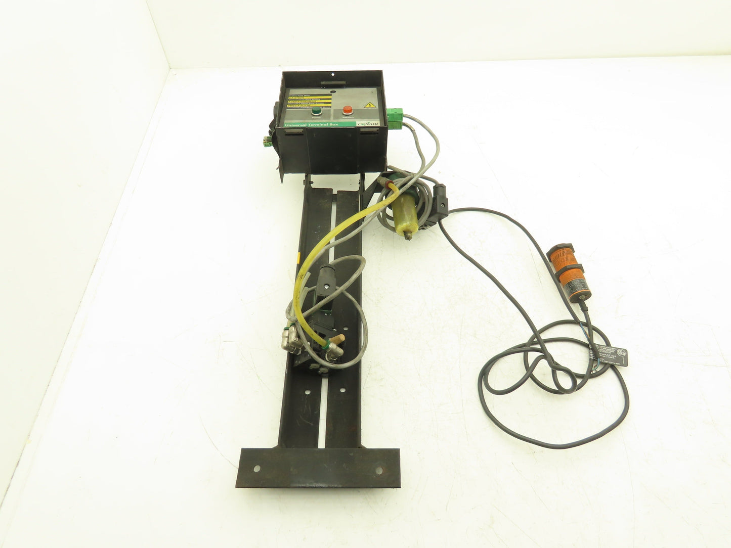 Conair UTB Universal Terminal Box Injection Molding Flow Control