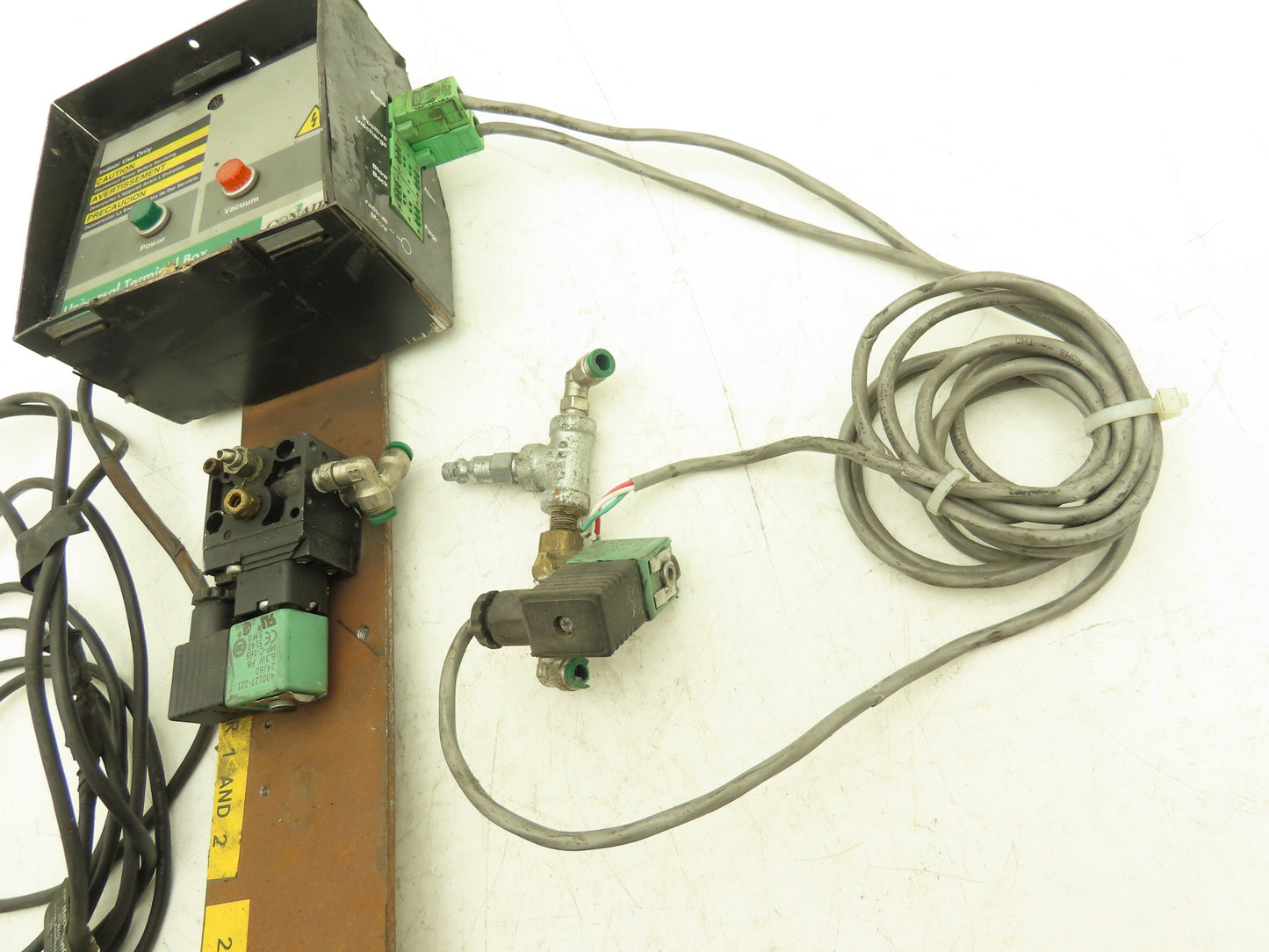 Conair UTB Universal Terminal Box Injection Molding Flow Control