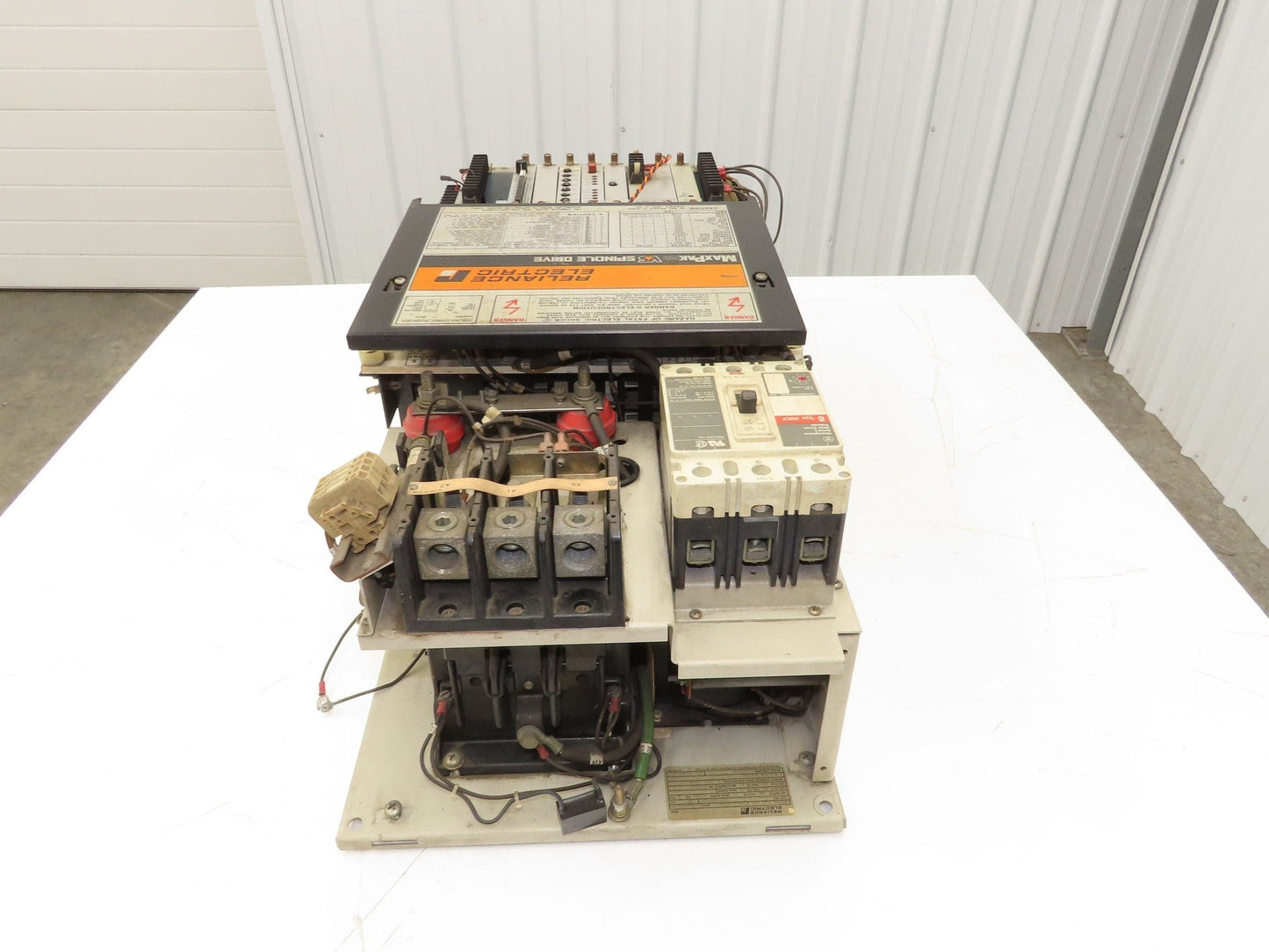 Reliance Electric 801429-21RC MaxPak Plus DC Drive 3Ph 480v In 240vDC 105A 30Hp