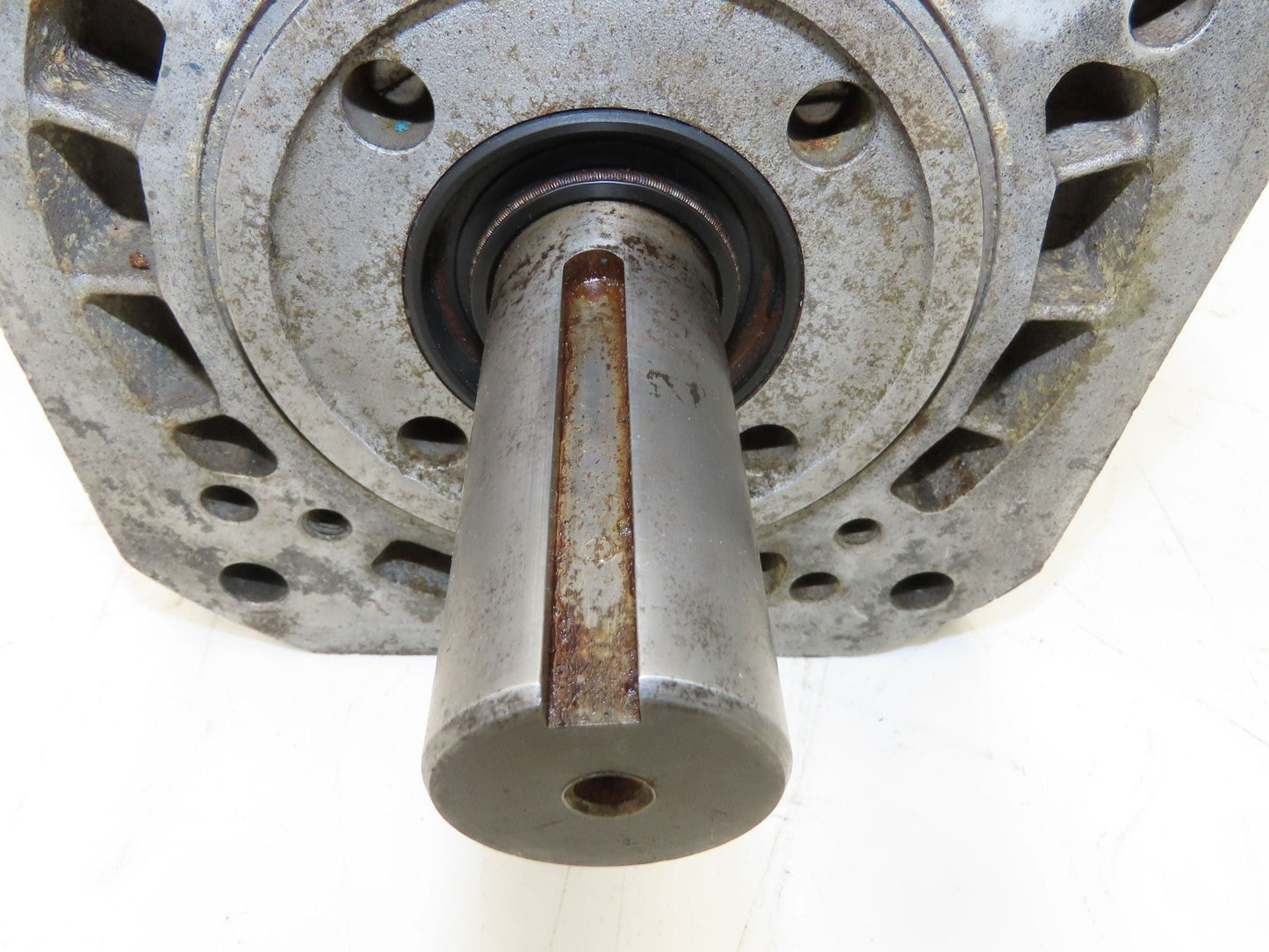 Gould M331-HK0A-80Y1-AB Servo Motor 85V/KRPM 12.4 in-lbs/amp Torque