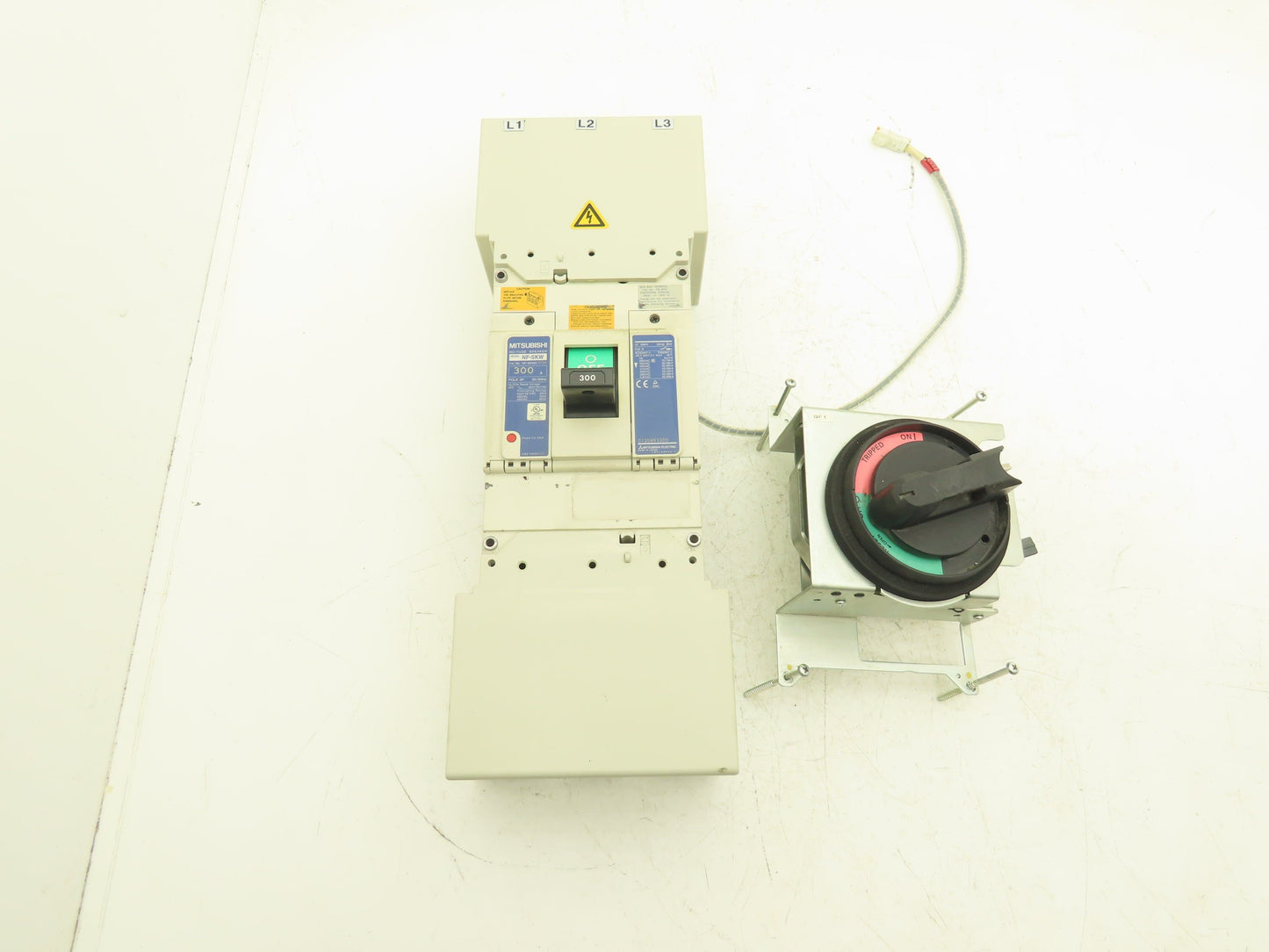Mitsubishi Electric NF-SKW3 Circuit Breaker 300A 3Ph 600v