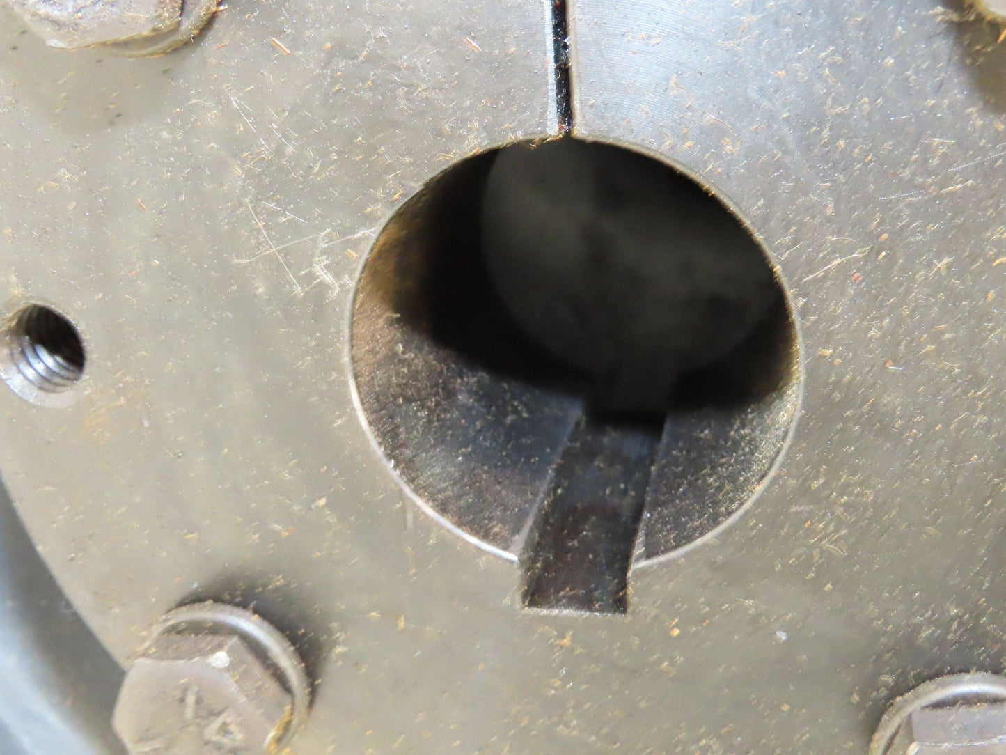 Precision 8"x 29" Lagged Grip-Top Conveyor Pulley 1-7/16" QD Bushed Bore