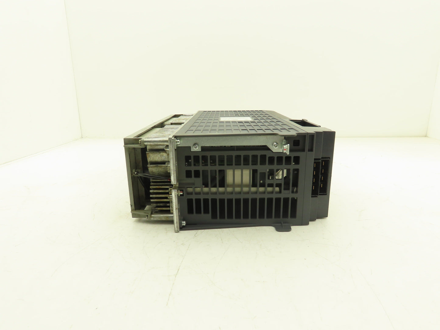 Mitsubishi Electric MDSDHV2-8080W Servo Drive 7kW 3Ph 456v 0-240Hz HW Ver J