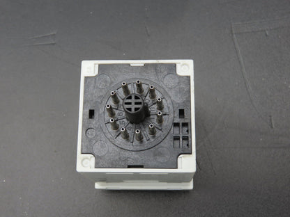 Allen Bradley 700-HRV52TU24 Multi Function Timing Relay 1/6Hp 0.05s-300h Ser D