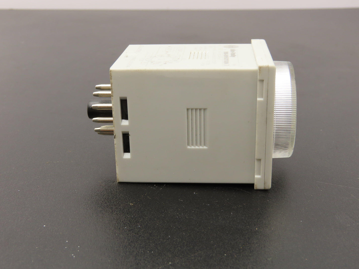 Allen Bradley 700-HRV52TU24 Multi Function Timing Relay 1/6Hp 0.05s-300h Ser D