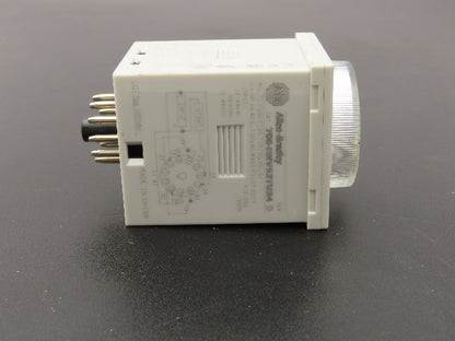 Allen Bradley 700-HRV52TU24 Multi Function Timing Relay 1/6Hp 0.05s-300h Ser D