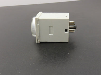 Allen Bradley 700-HRV52TU24 Multi Function Timing Relay 1/6Hp 0.05s-300h Ser D