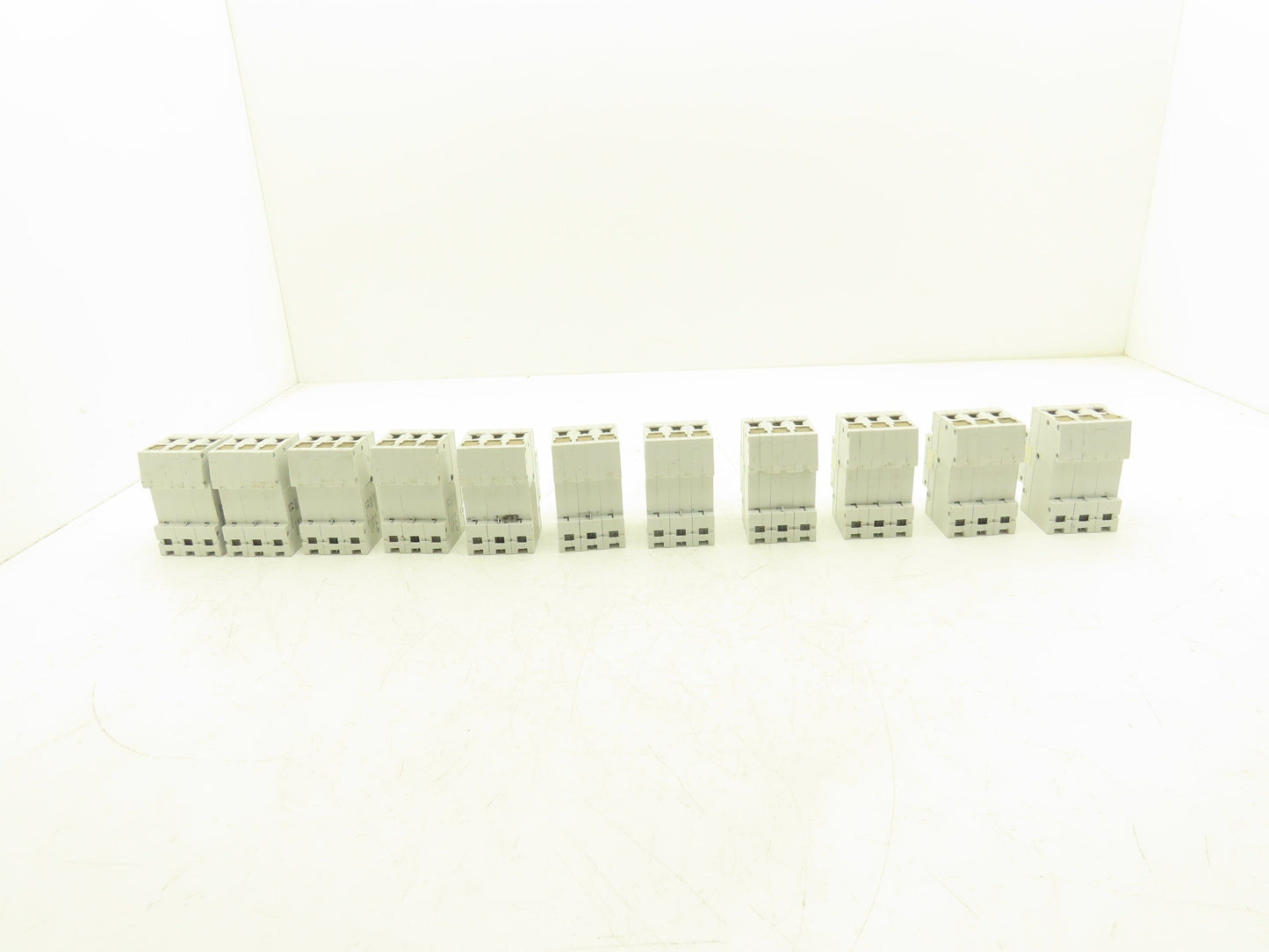 Siemens 5SX23 C2 Circuit Breaker 400VAC Lot of 11