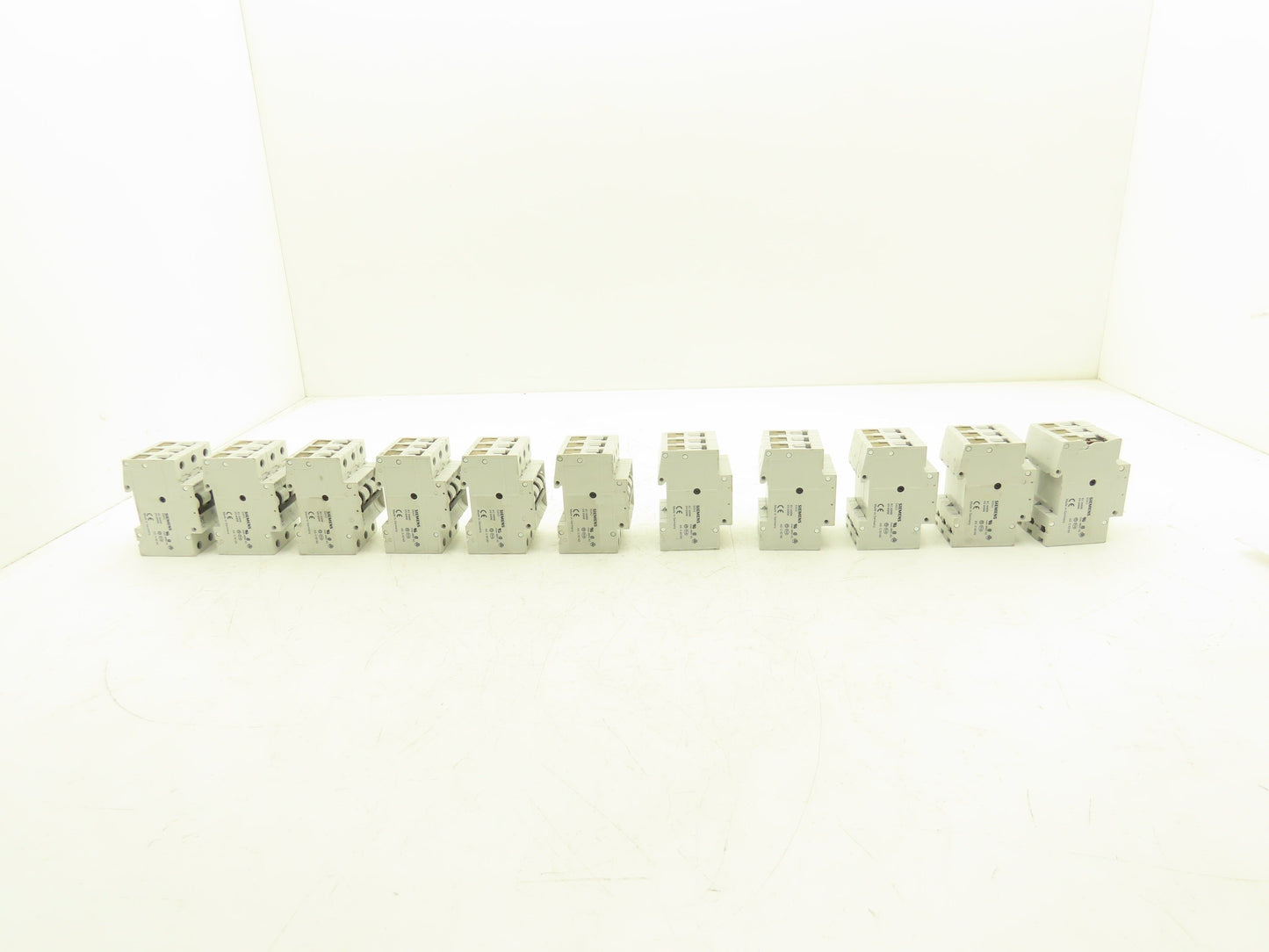 Siemens 5SX23 C2 Circuit Breaker 400VAC Lot of 11