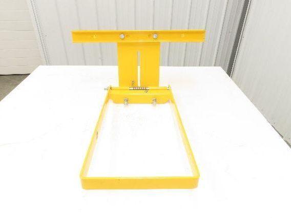 Fabenco A71-24PC 24" Self Closing Safety Gate Yellow 25-27.5" Opening
