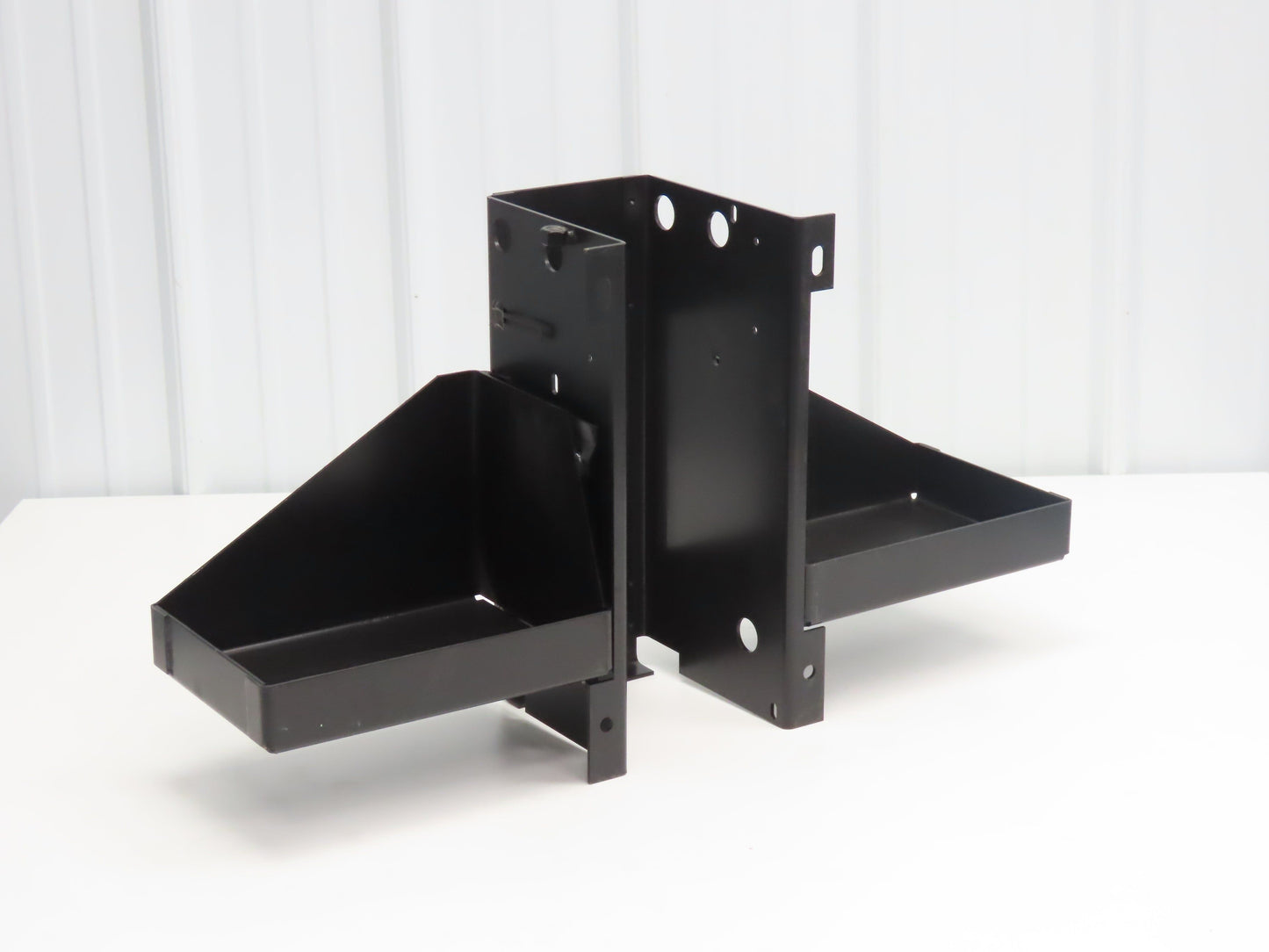 J18ML/00 YT518739600 Weldment Battery Support Pivoting Battery Tray