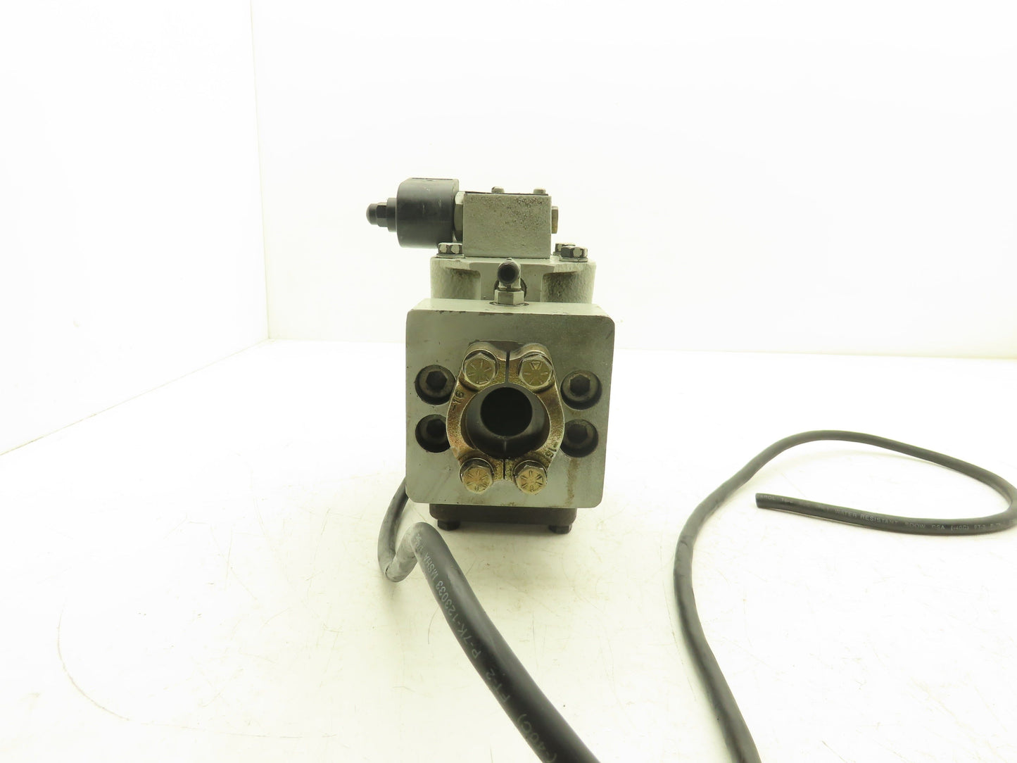 Pacific 10MJ26W15 Hydraulic Press Brake Advance Valve 3000psi P31 Solenoid 115V