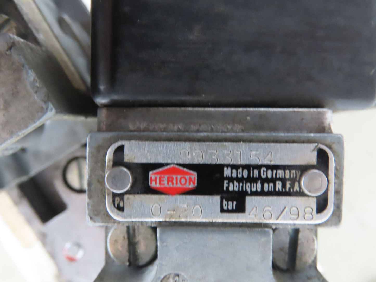 Herion 8002566 3-Way Piston Valve 5" Flanged Solenoid Actuated 120V