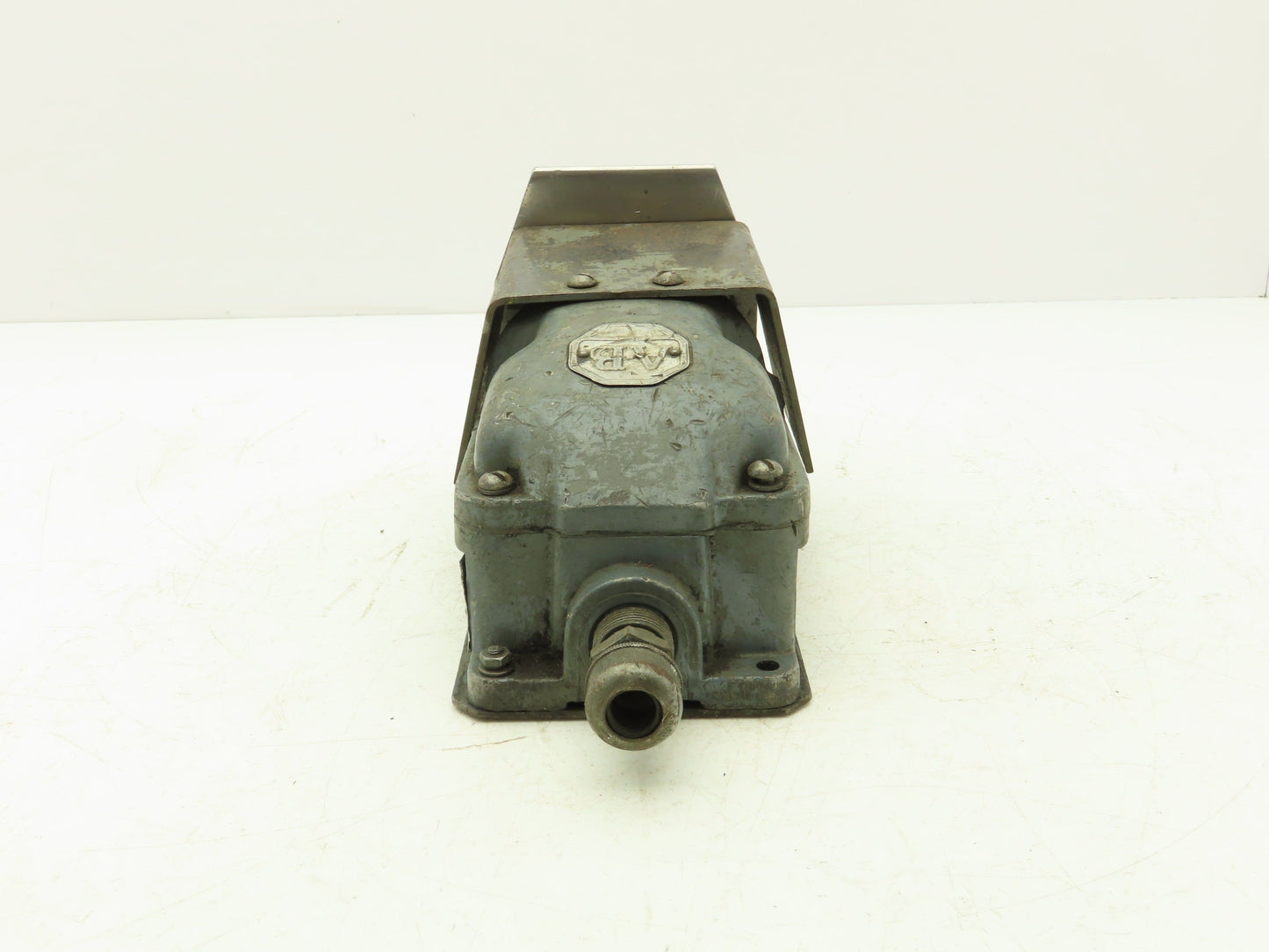 Allen Bradley 805-HS4G Foot Pedal Switch Gated Full Shield Ser E NEMA A600