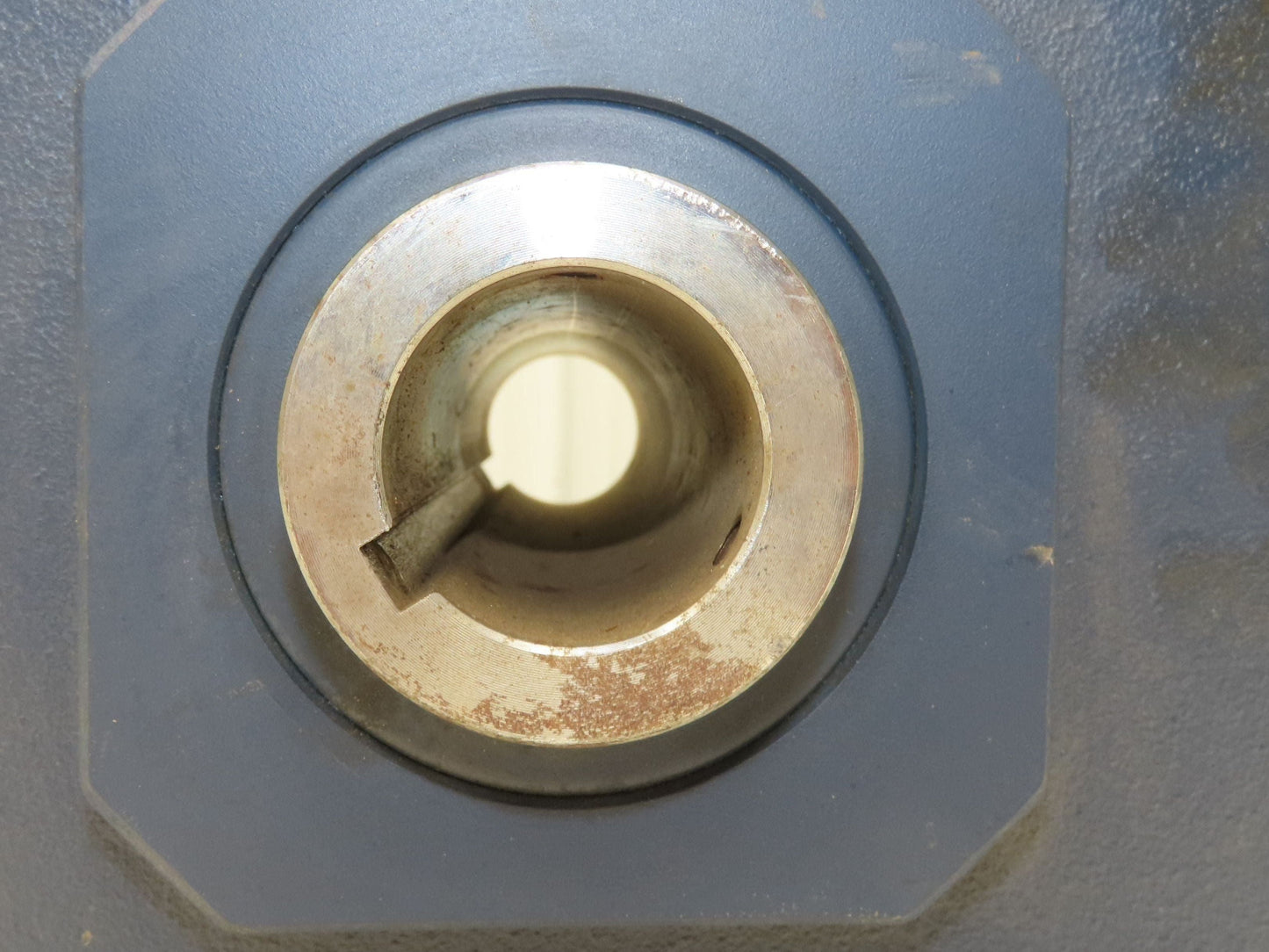 HMQ826-80-56-H Ironman Gearbox 80:1 22rpm .5Hp 56C Hollow Shaft *Broken Flange*