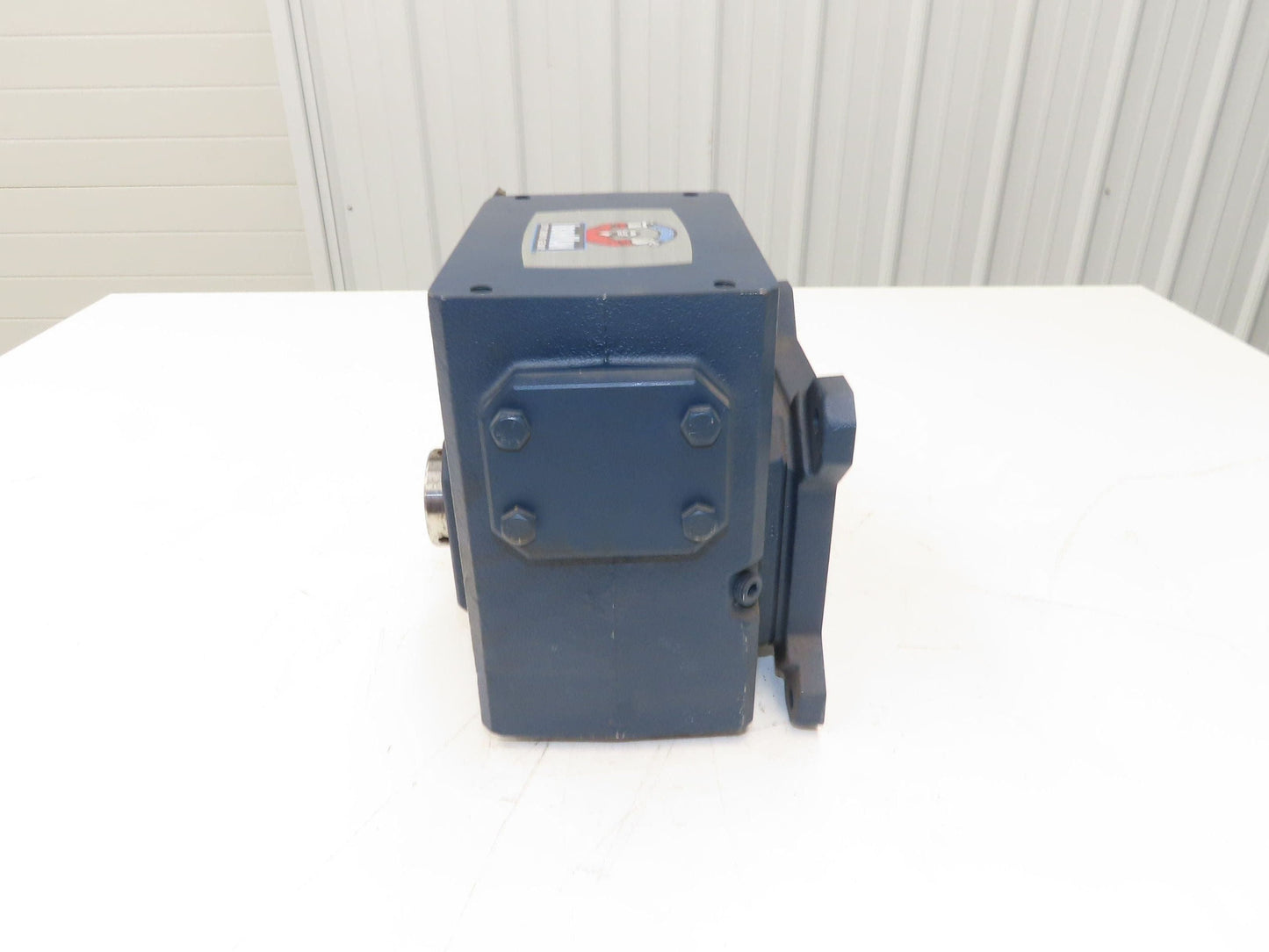 HMQ826-80-56-H Ironman Gearbox 80:1 22rpm .5Hp 56C Hollow Shaft *Broken Flange*