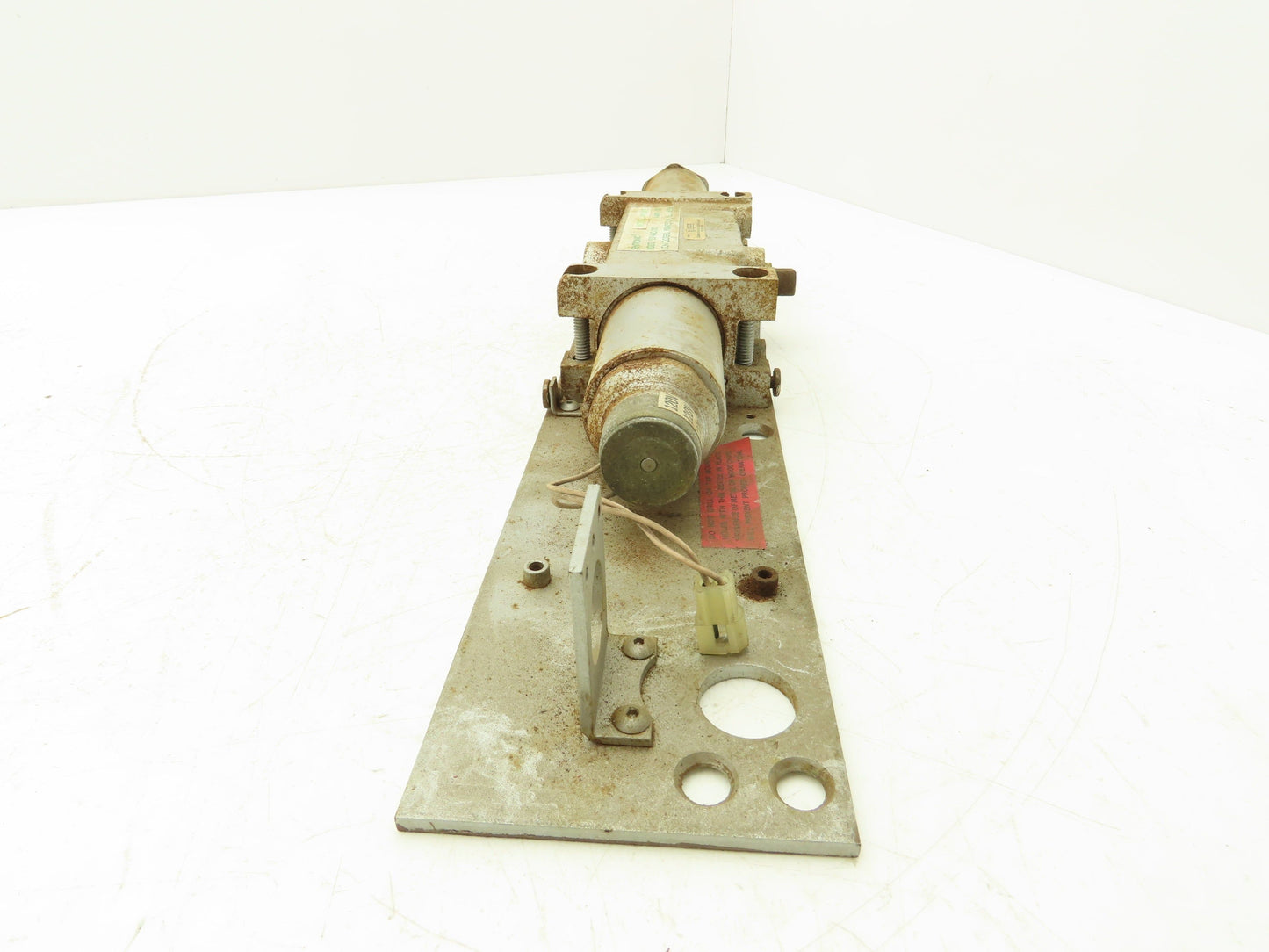 Sentronic 4410ME Combination Door Closer Holder Reversible 120v AC/DC 0.03A