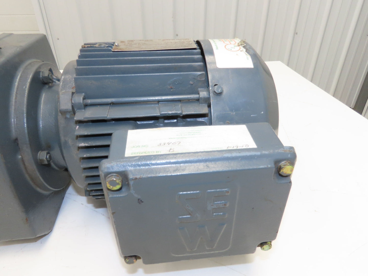 SEW Eurodrive RF67 DT90L4 Inline Gearmotor 1.5kW 230/460V 3PH 46.5 Reducer 37rpm