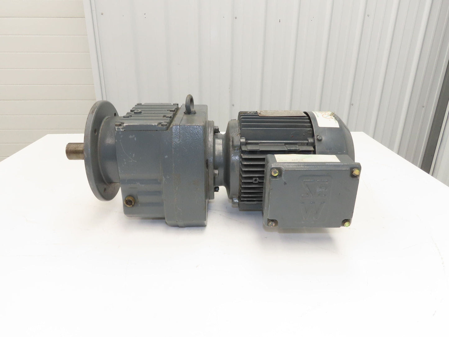 SEW Eurodrive RF67 DT90L4 Inline Gearmotor 1.5kW 230/460V 3PH 46.5 Reducer 37rpm