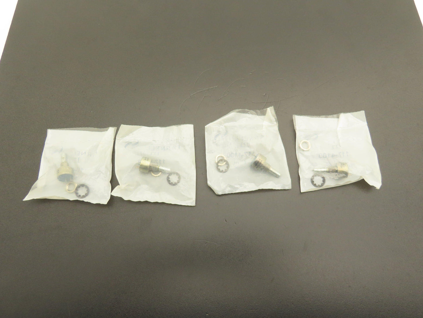 3-1625931-9 Panel Mount Potentiometer 220 Ohm 2Watt  Lot of 4