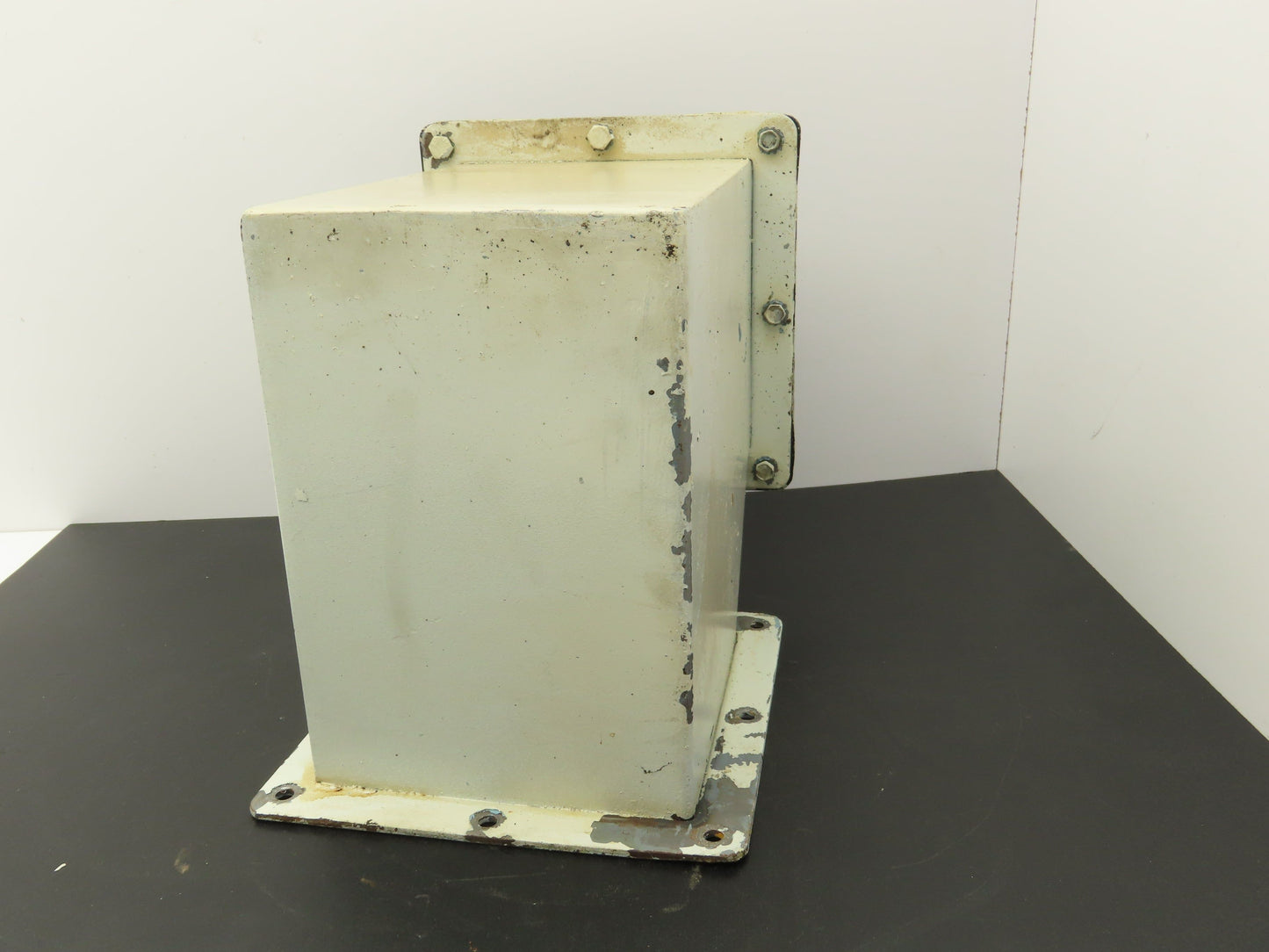 Wiegmann JWL906 6"x6" Wireway 90° Elbow Feed-Through Hoffman