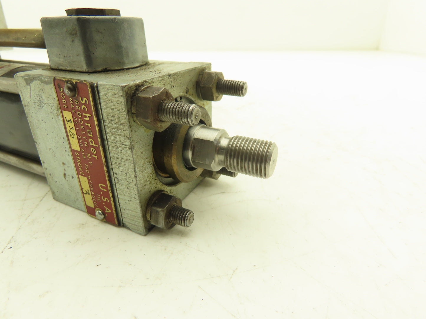 Schrader Pneumatic Solenoid Control Hydraulic/Air Cylinder 250/750psi 3" Stroke