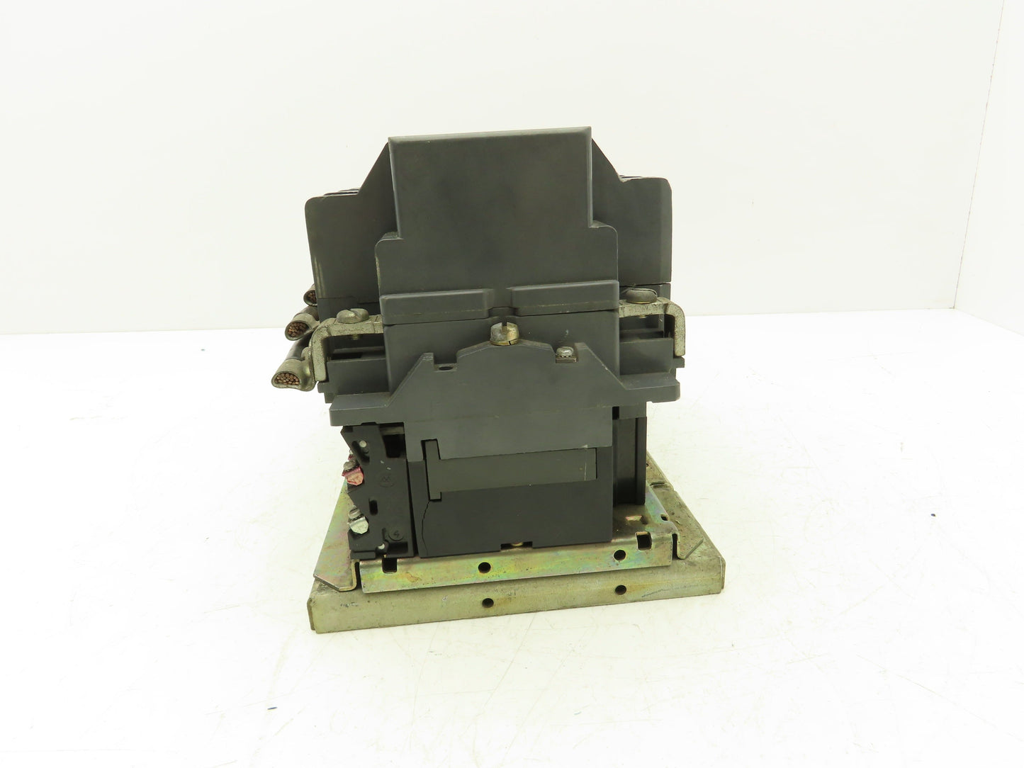 Westinghouse 277A459G01 Motor Starter 600V 90A 50 Hp 110V Coil 6 Pole 2 Speed